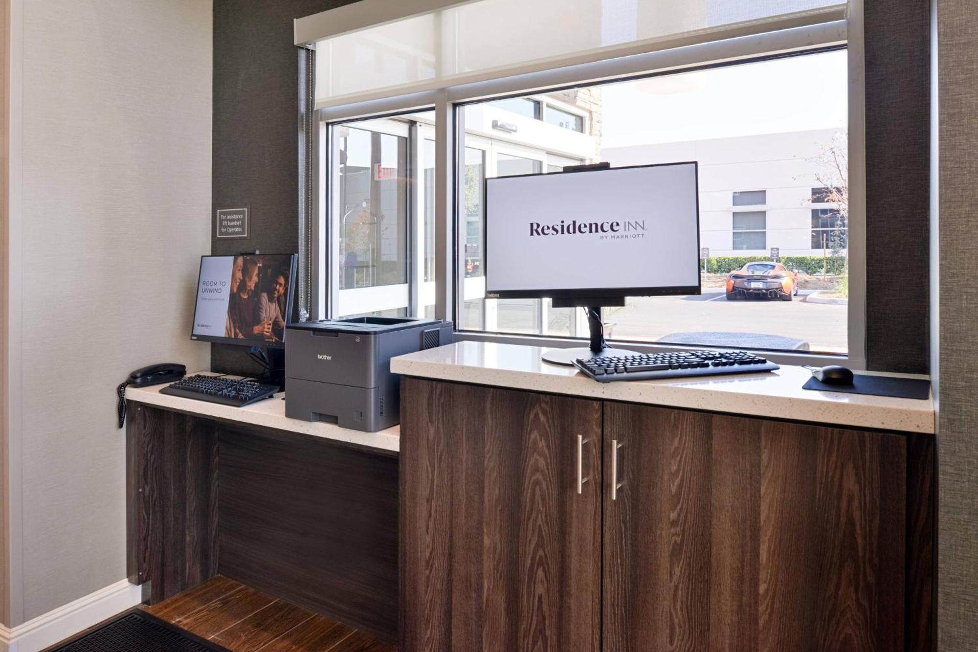 Residence Inn By Marriott Bakersfield West Exteriér fotografie