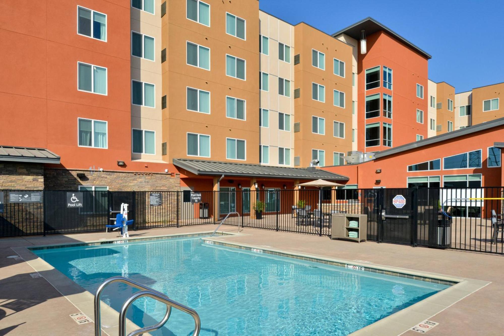 Residence Inn By Marriott Bakersfield West Exteriér fotografie